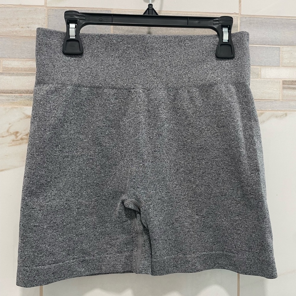 Women's High Waist Shorts Butt Lift Yoga Scrunch Booty Workout shorts  M - Picture 7 of 10